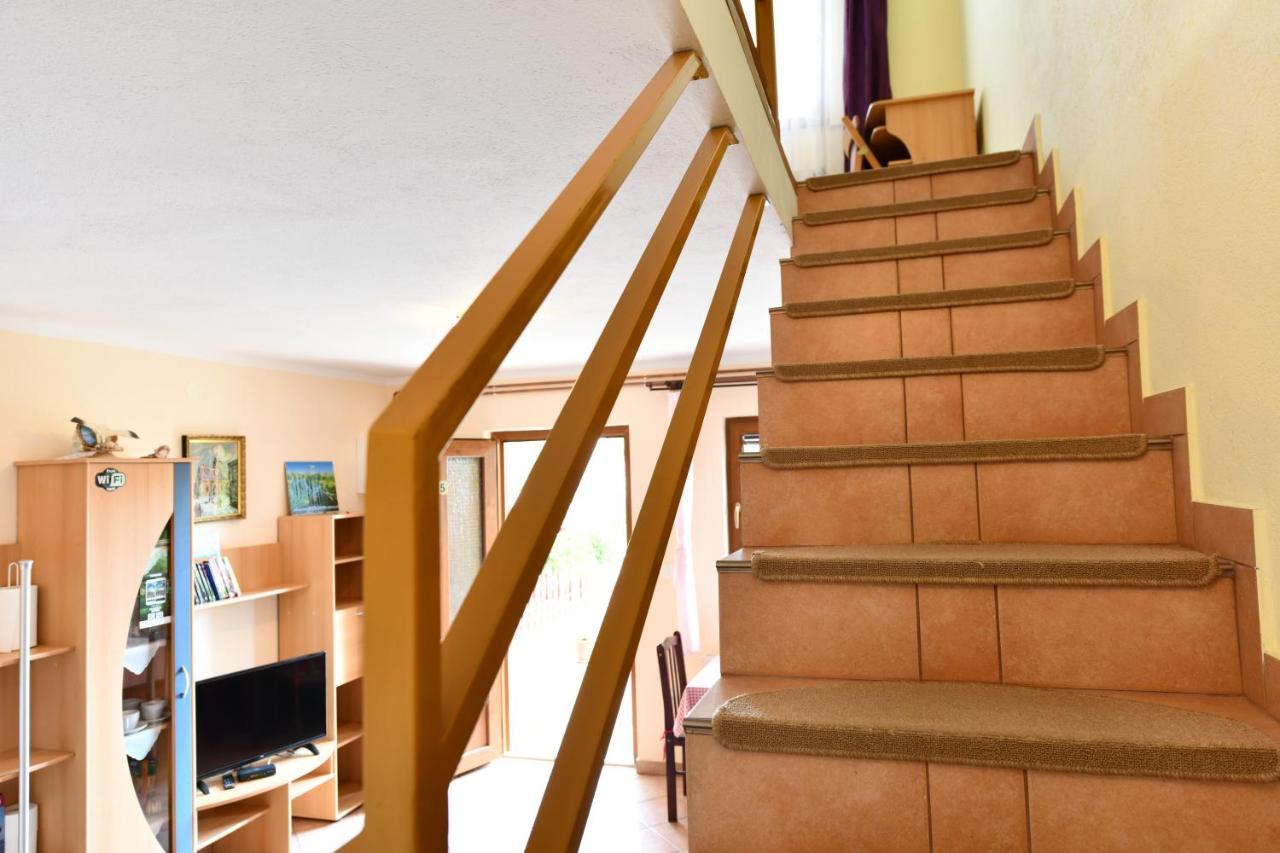 Guesthouse Ante Hodak Selište Drežničko Exterior foto